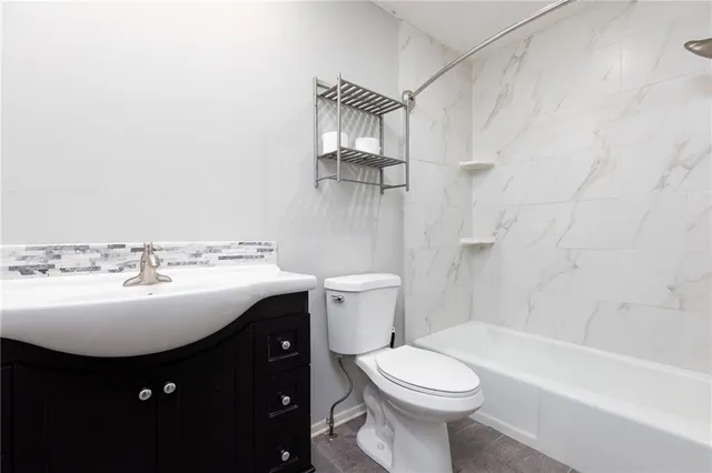 $207,500 | 12696 West 108th Terrace, Overland Park, KS 66210