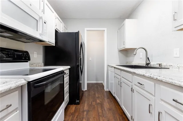 $207,500 | 12696 West 108th Terrace, Overland Park, KS 66210