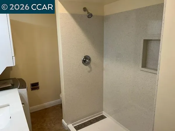 $395,000 | 5451 Roundtree Place, Unit F, Concord, CA 94521