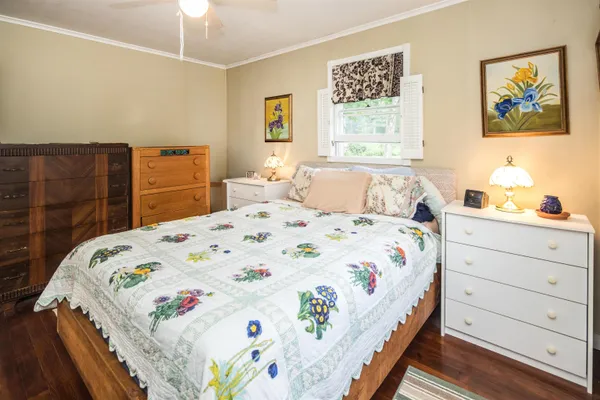 $619,900 | 10 Old Town Road, Castleton, VT 05735