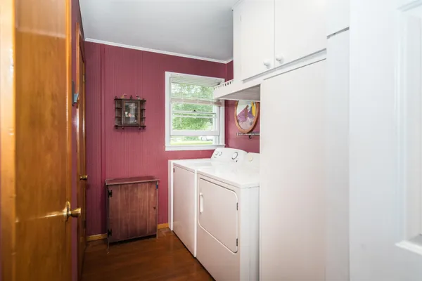 $619,900 | 10 Old Town Road, Castleton, VT 05735