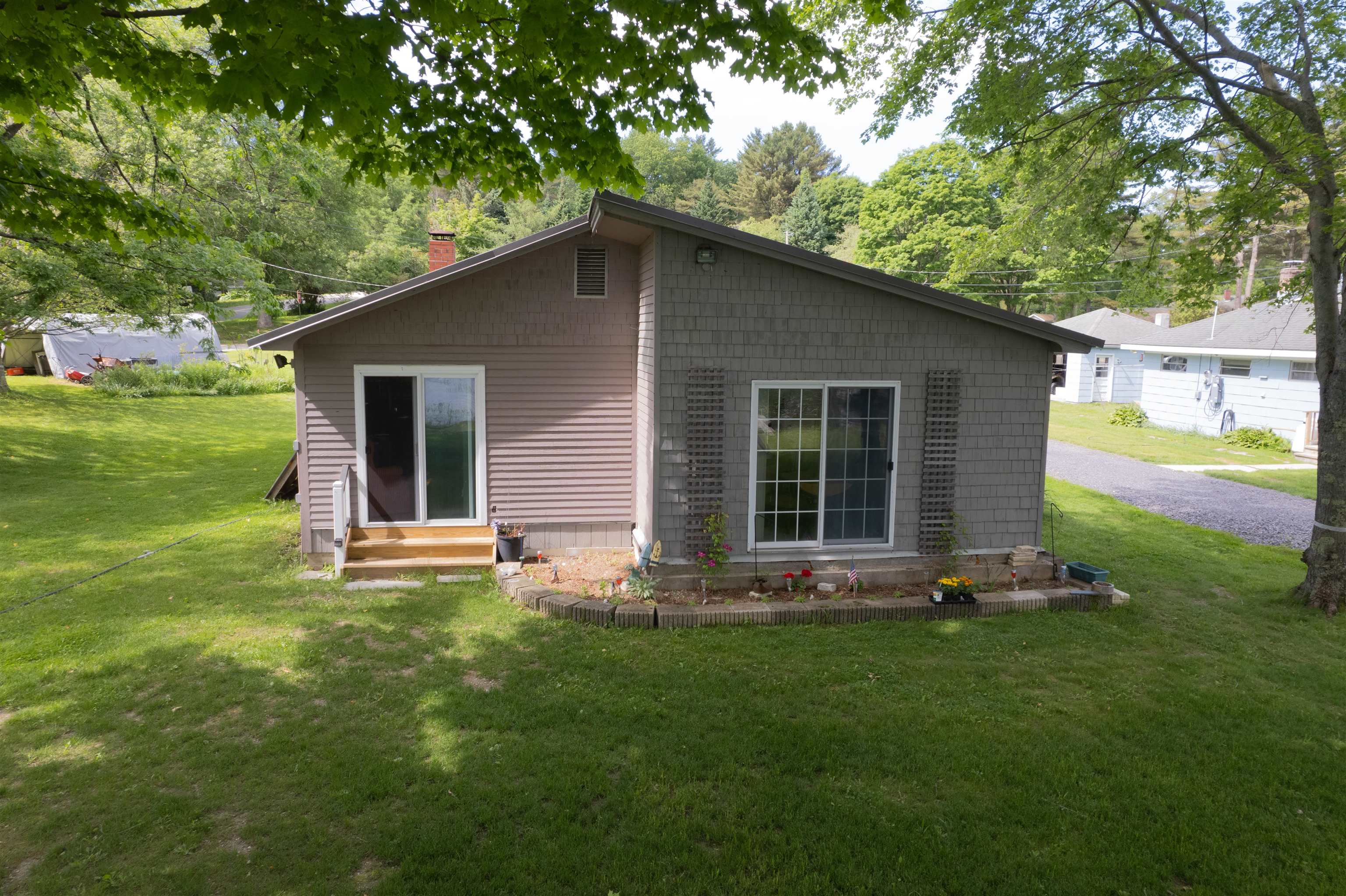 10 Old Town Road Castleton, VT 05735 - Photo 2 of 28