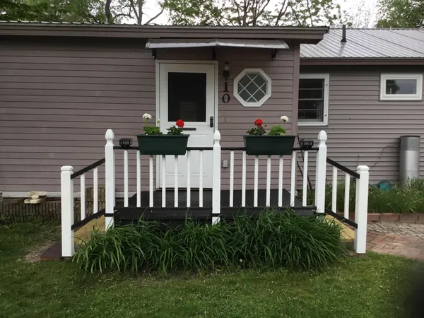 $619,900 | 10 Old Town Road, Castleton, VT 05735