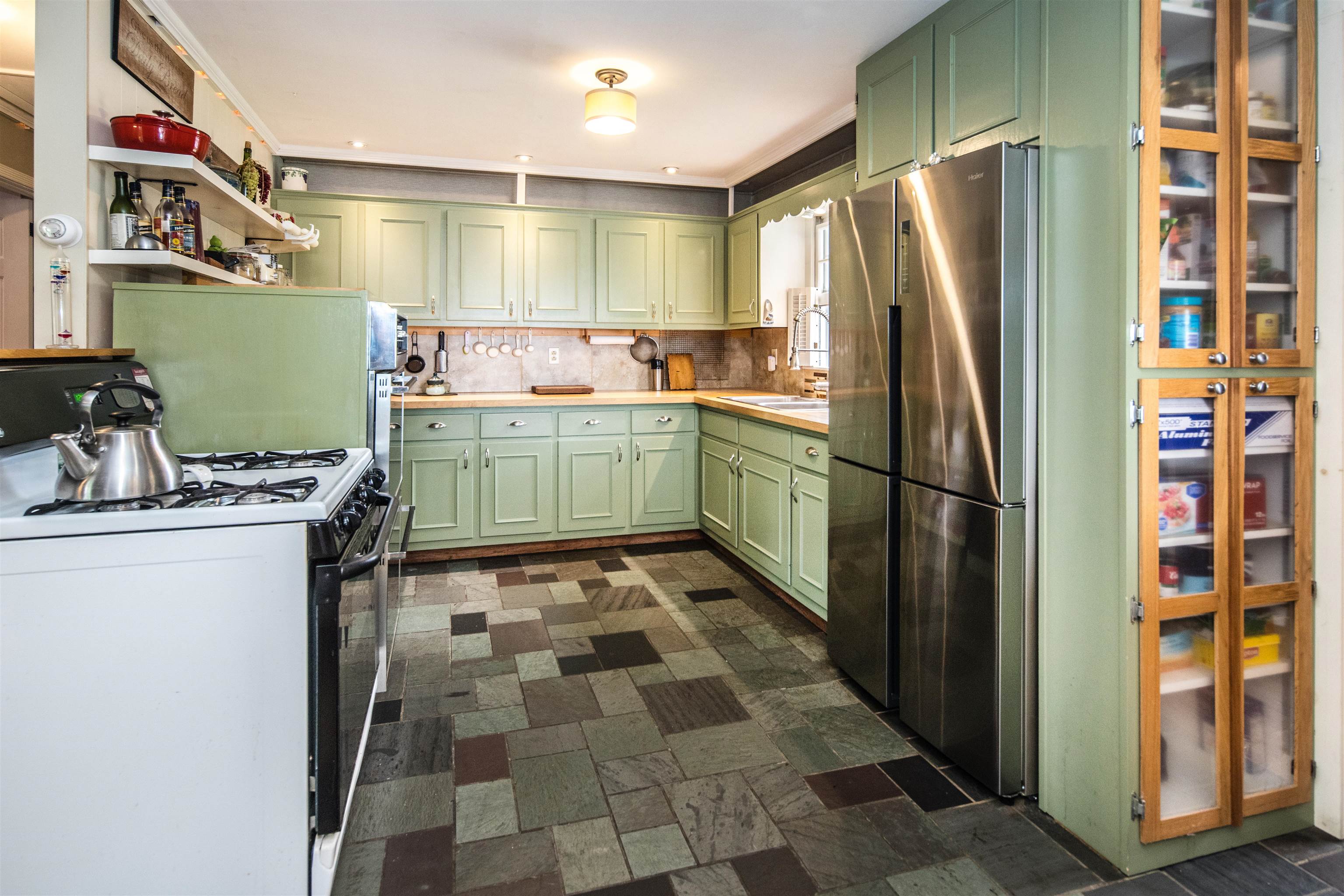 10 Old Town Road Castleton, VT 05735 - Photo 5 of 28