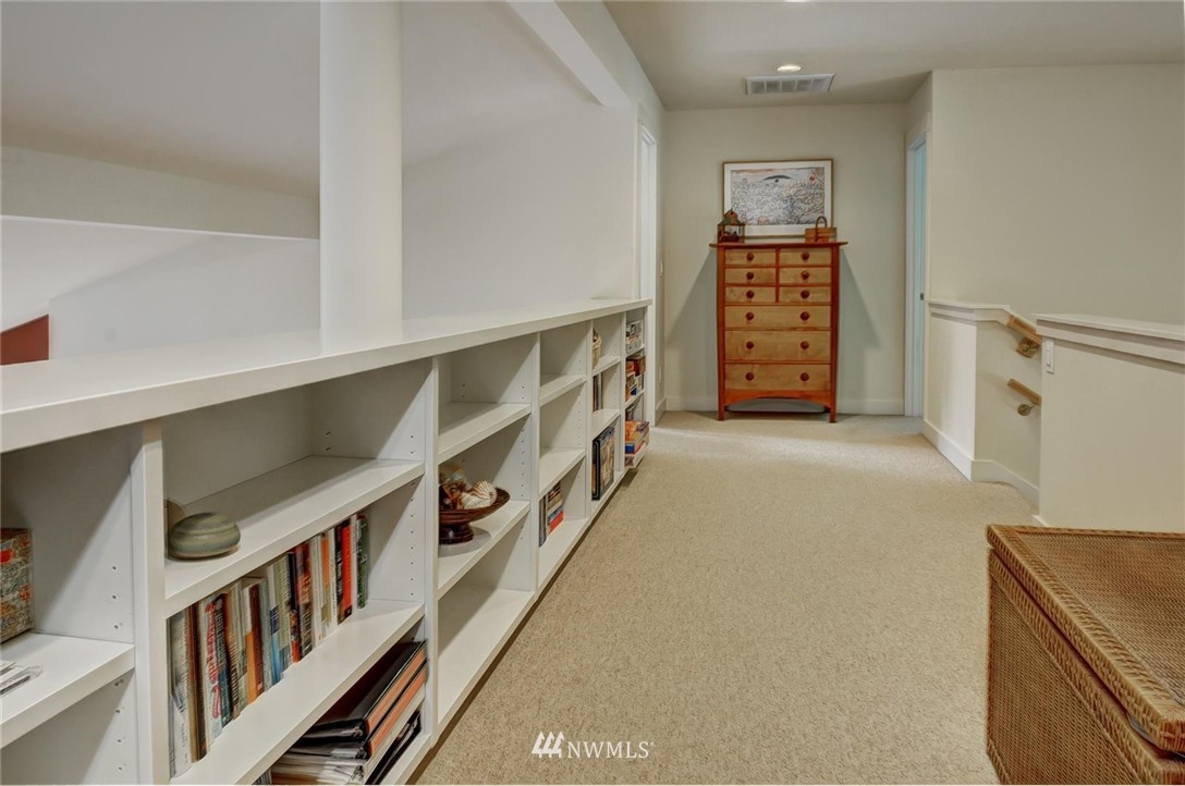 6448 Northeast Ralston Road Bainbridge Island, WA 98110 - Photo 19 of 25 Gallery Image 19