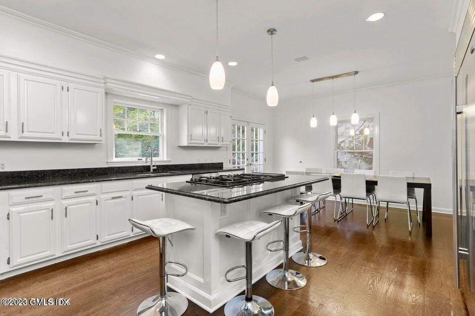 26 Round Hill Road Greenwich, CT 06831 - Photo 15 of 38 Kitchen Opens to Outdoor Kitchen