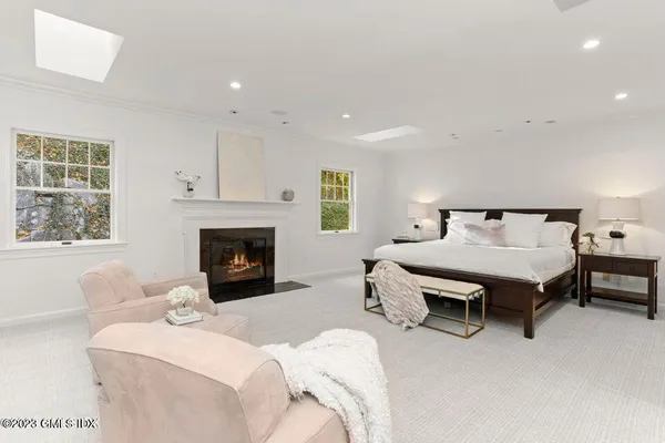 $30,000 | 26 Round Hill Road, Greenwich, CT 06831