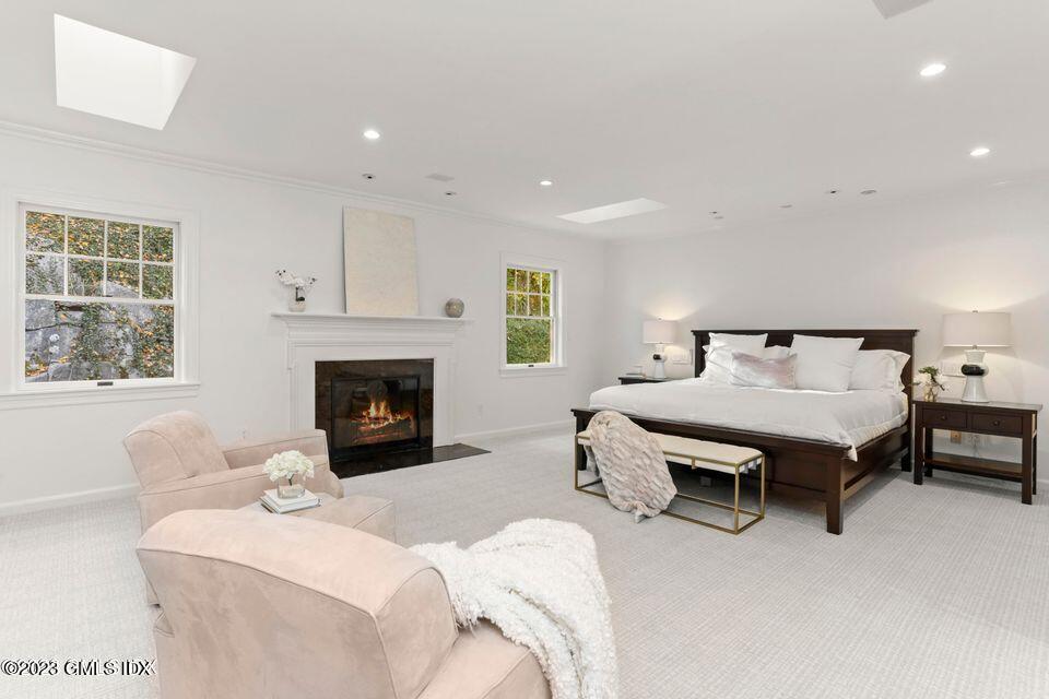 26 Round Hill Road Greenwich, CT 06831 - Photo 18 of 38 Primary Bedroom Suite