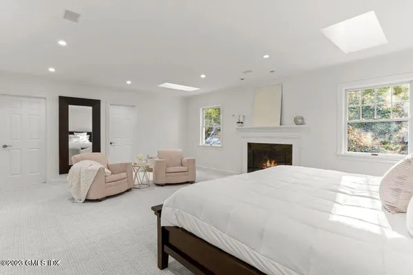 $30,000 | 26 Round Hill Road, Greenwich, CT 06831