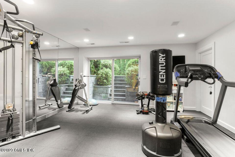 26 Round Hill Road Greenwich, CT 06831 - Photo 32 of 38 LL Exercise Room