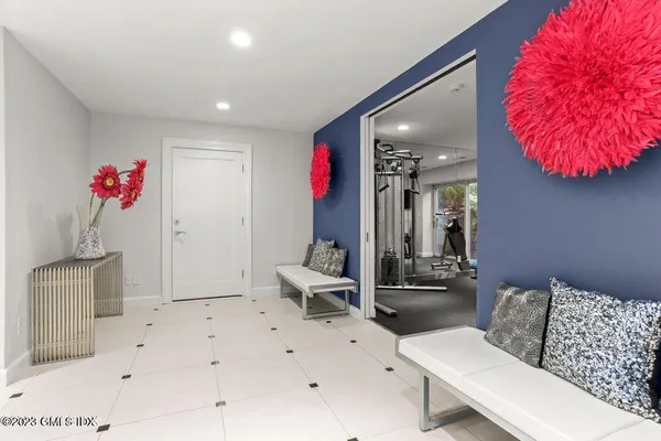 $30,000 | 26 Round Hill Road, Greenwich, CT 06831