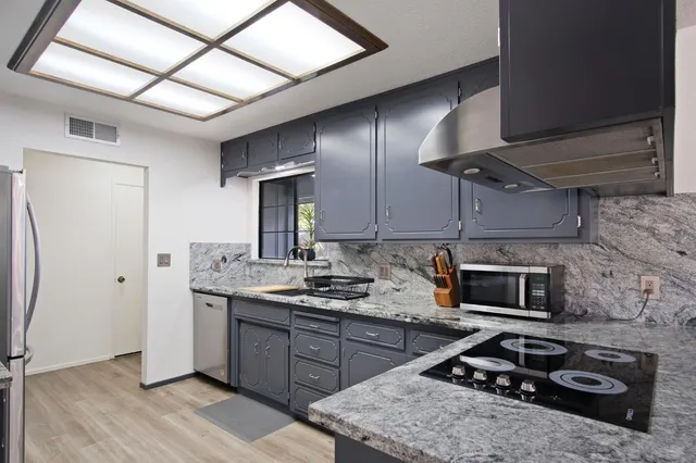 $499,999 | 3425 Woodbine Drive, Modesto, CA 95355