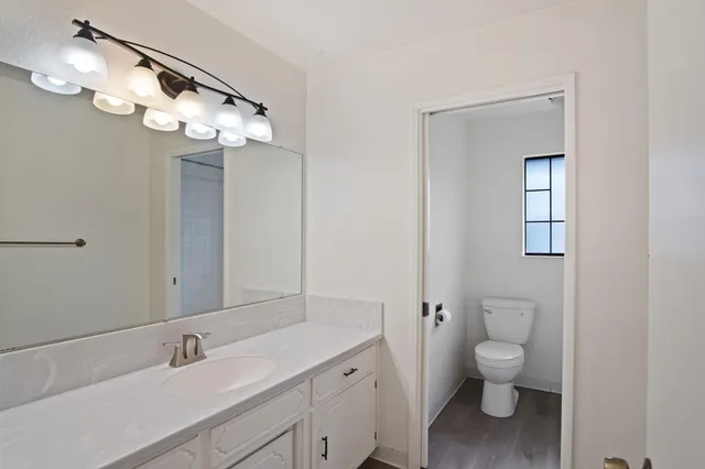 $499,999 | 3425 Woodbine Drive, Modesto, CA 95355