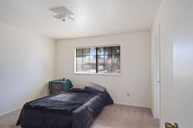 $499,999 | 3425 Woodbine Drive, Modesto, CA 95355