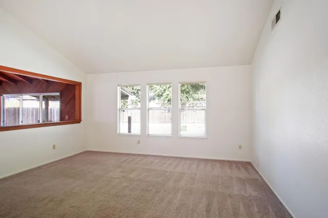 $499,999 | 3425 Woodbine Drive, Modesto, CA 95355