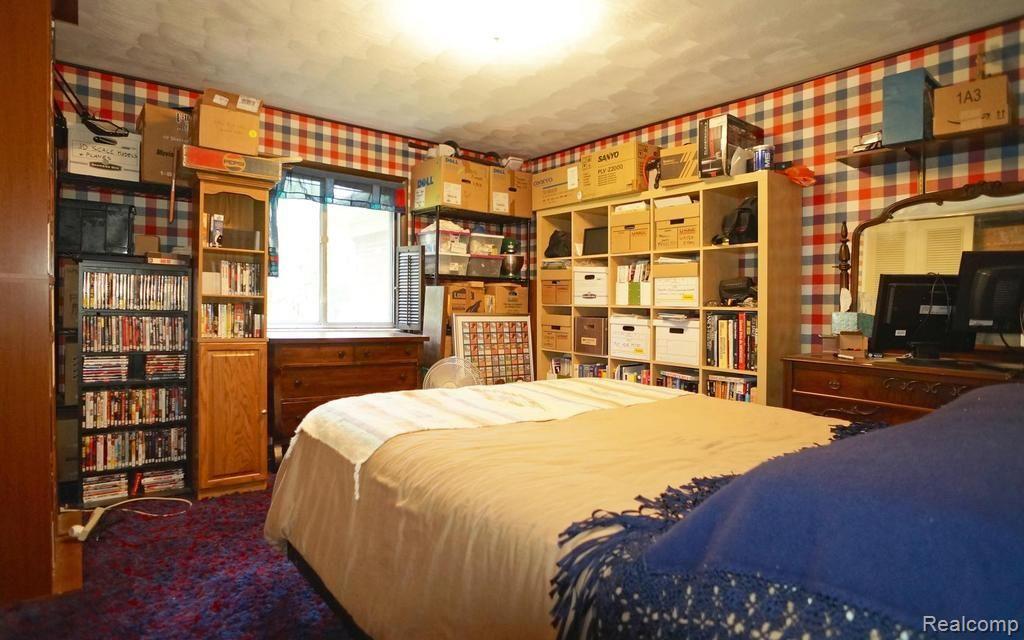 5886 Stow Road Fowlerville, MI 48836 - Photo 10 of 20 10.jpg