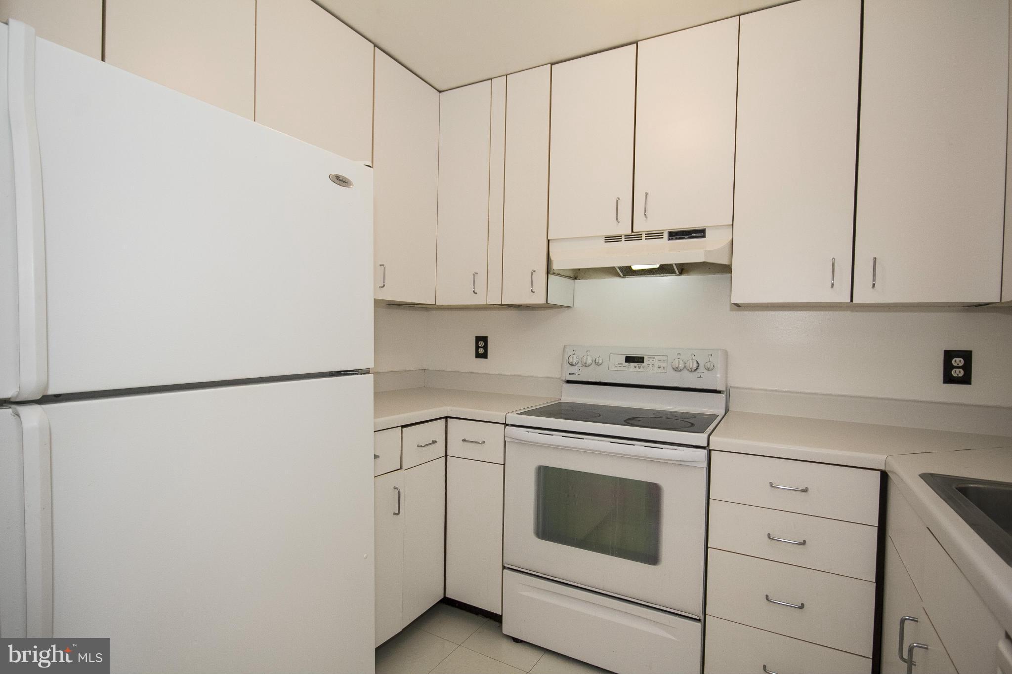 4202 Roland Avenue, Unit 204 Baltimore, MD 21211 - Photo 12 of 27 Kitchen