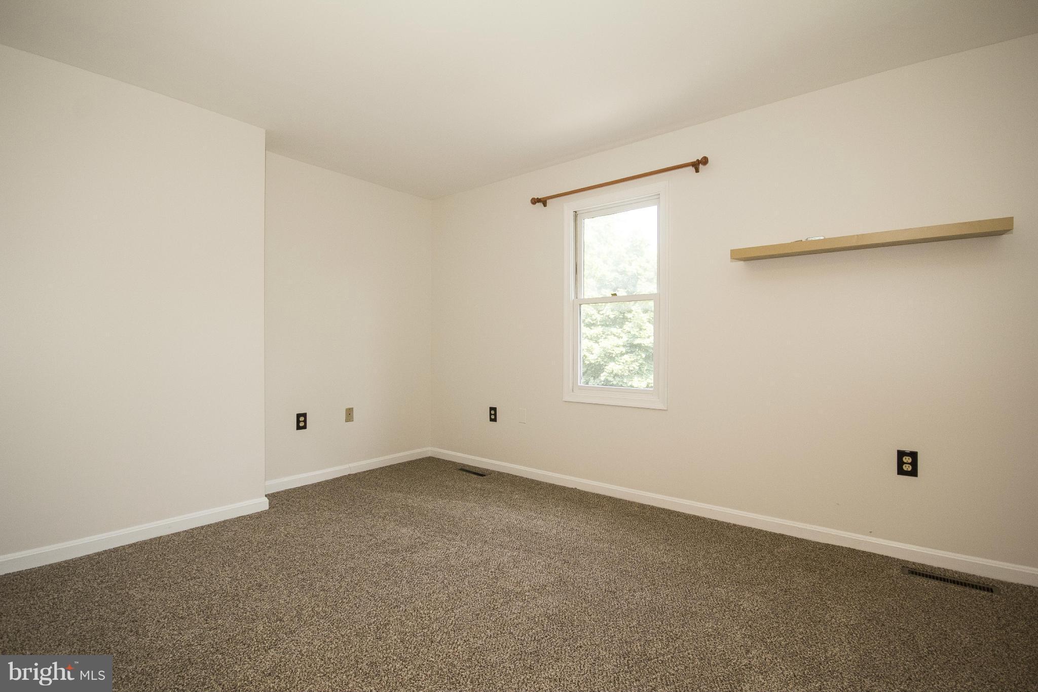 4202 Roland Avenue, Unit 204 Baltimore, MD 21211 - Photo 19 of 27 Bedroom