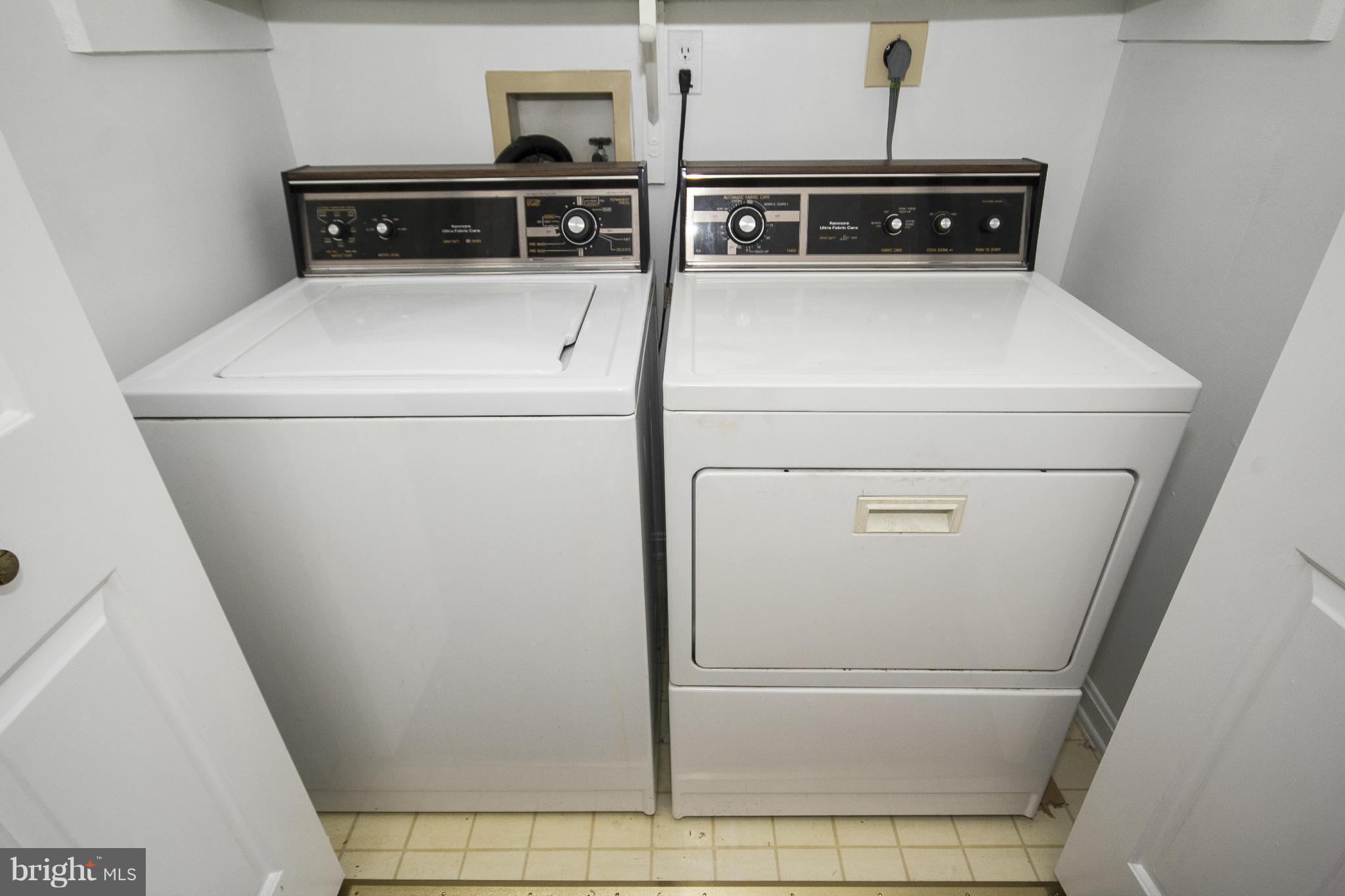 4202 Roland Avenue, Unit 204 Baltimore, MD 21211 - Photo 23 of 27 Washer Dryer