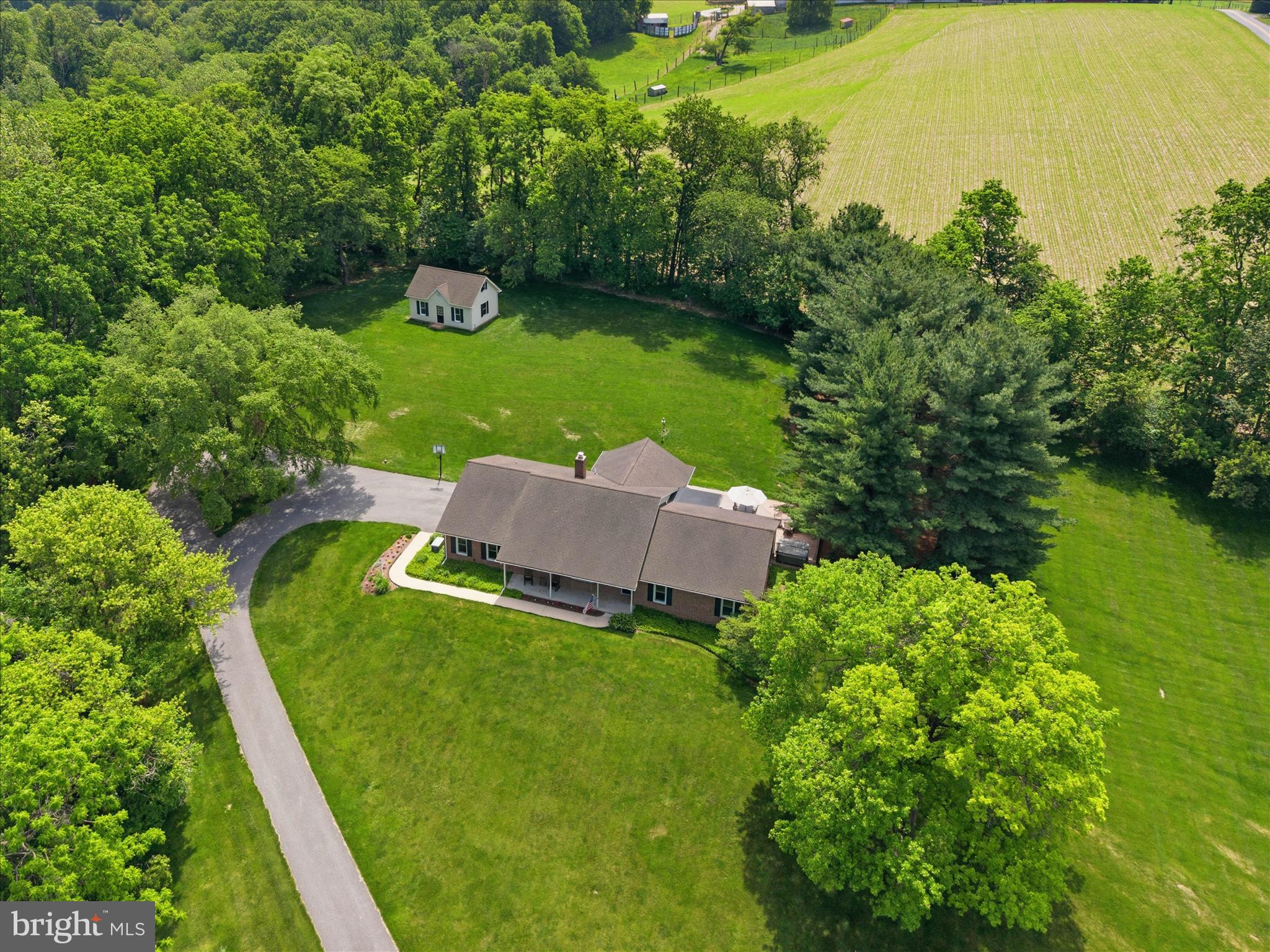 690 Indian Run Road Millersville, PA 17551 - Photo 2 of 75