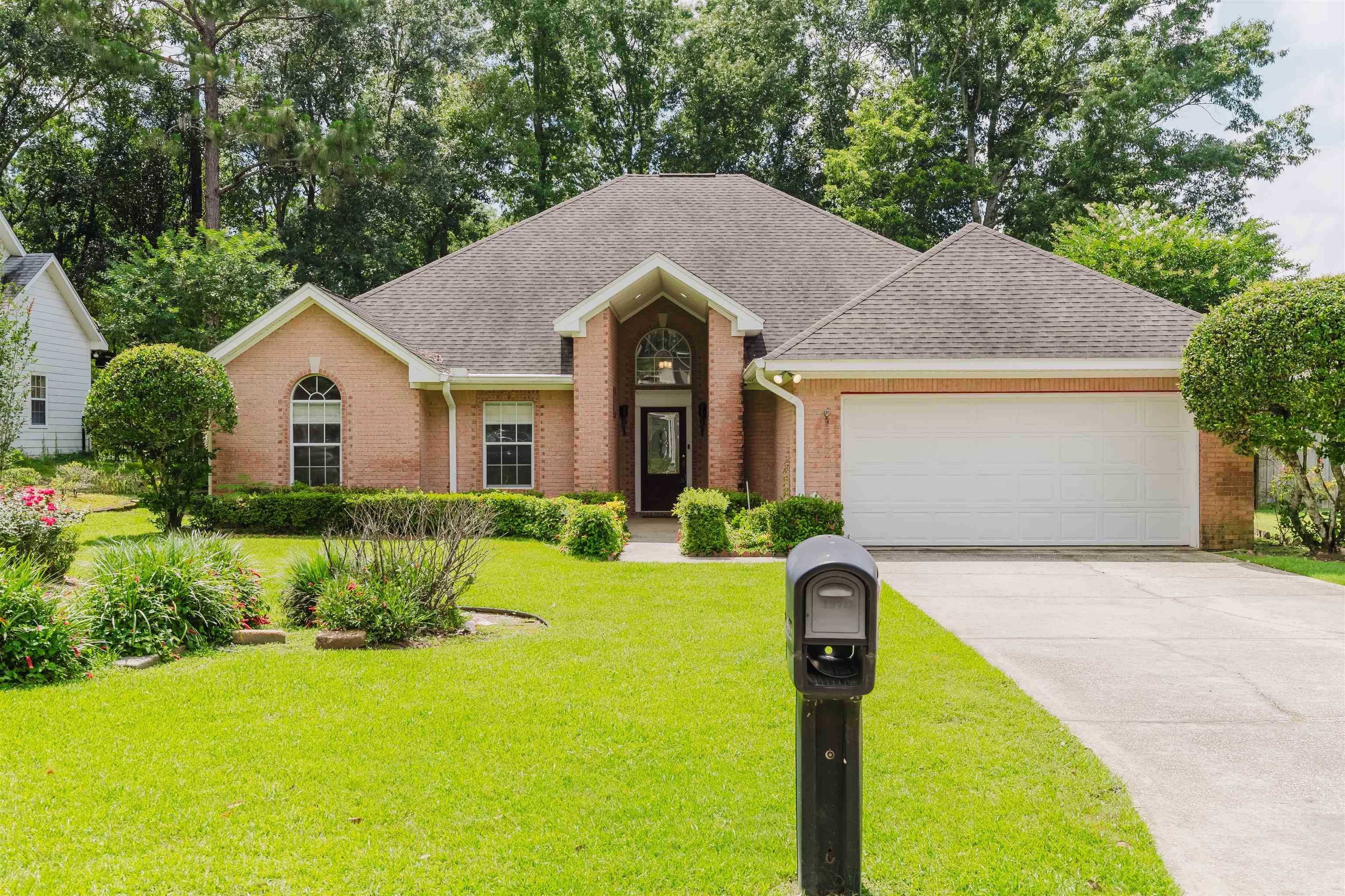 19711 Hunters Loop Fairhope, AL 36532 - Photo 1 of 49 Front Of Structure