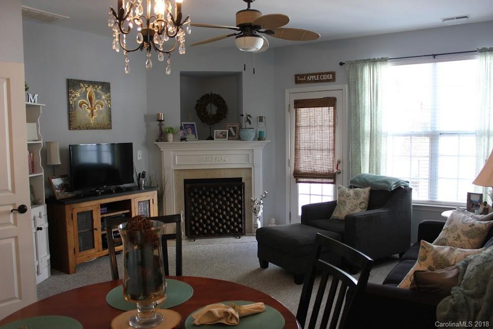 825 Gentlewinds Court Fort Mill, SC 29708 - Photo 3 of 9