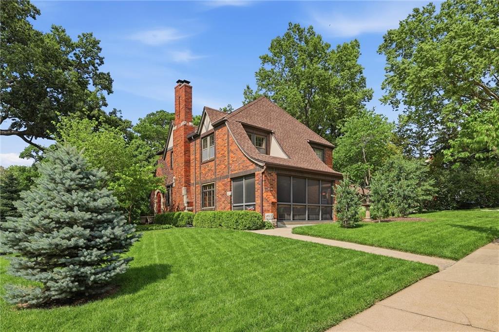 1141 Valentine Road Kansas City, MO 64111 - Photo 3 of 53