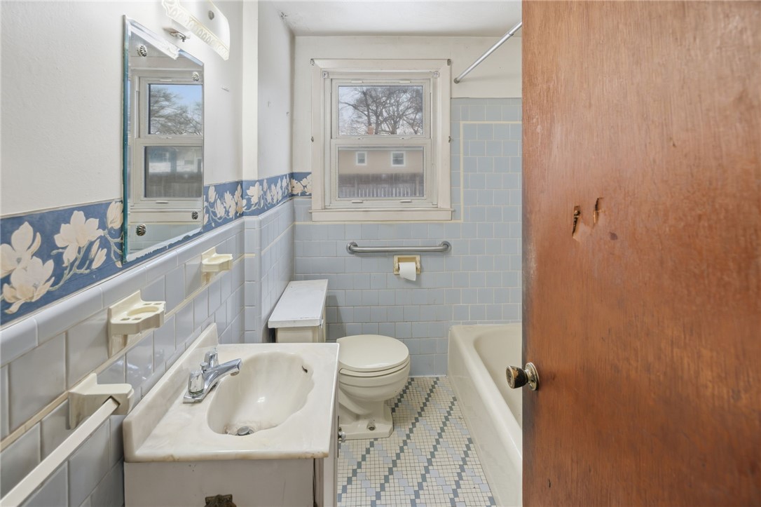 60 Duncan Road Warwick, RI 02886 - Photo 11 of 14