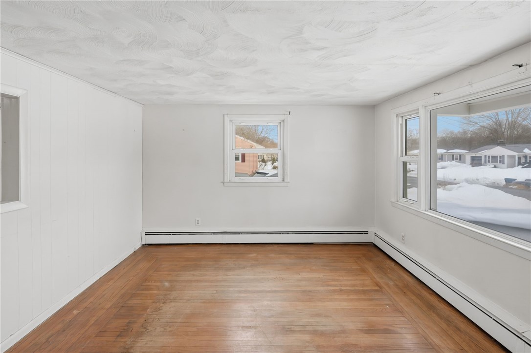 60 Duncan Road Warwick, RI 02886 - Photo 4 of 14