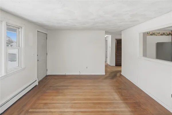 $325,000 | 60 Duncan Road, Warwick, RI 02886