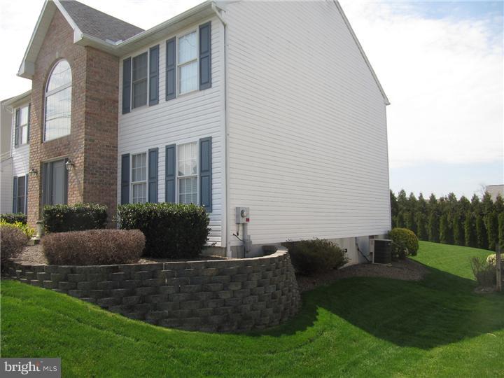 508 Martins Road Reading, PA 19608 - Photo 3 of 24 Exterior Side