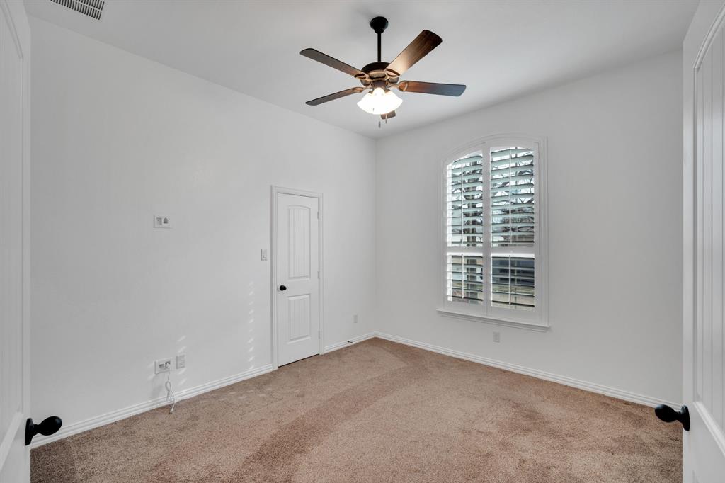 4004 Brookdale Road Benbrook, TX 76116 - Photo 12 of 37