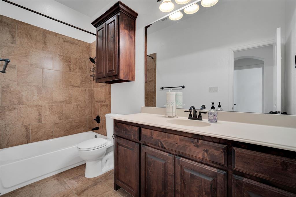4004 Brookdale Road Benbrook, TX 76116 - Photo 15 of 37