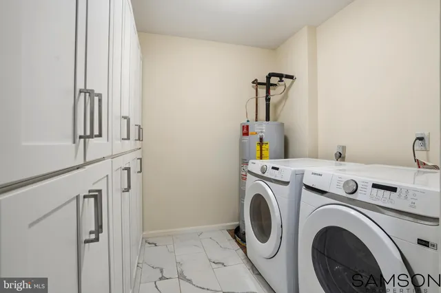 $685,000 | 13505 Coates Lane, Herndon, VA 20171