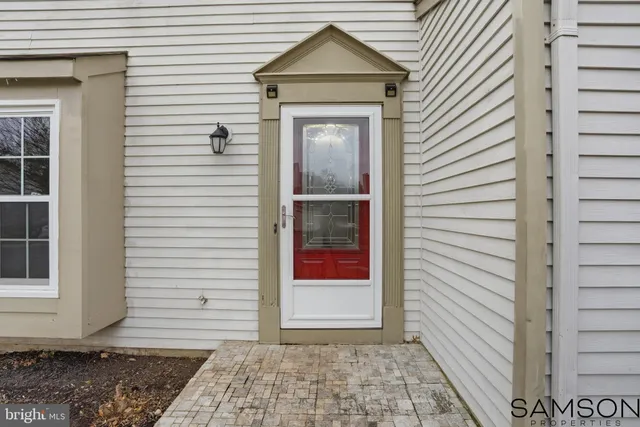 $685,000 | 13505 Coates Lane, Herndon, VA 20171