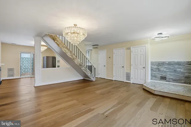 $685,000 | 13505 Coates Lane, Herndon, VA 20171