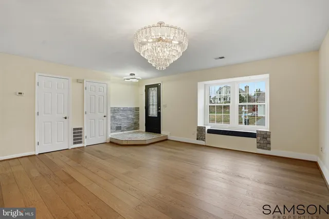 $685,000 | 13505 Coates Lane, Herndon, VA 20171