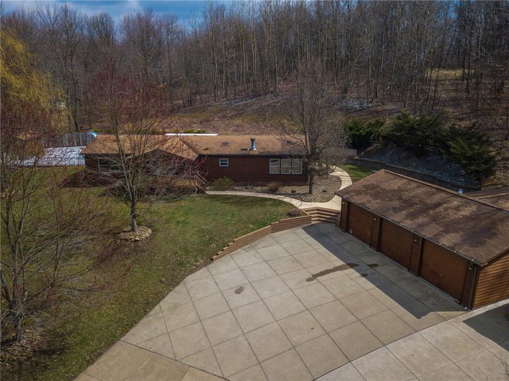 208 Georgetown Road Beaver Falls, PA 15010 - Photo 1 of 25 Gallery Image 1