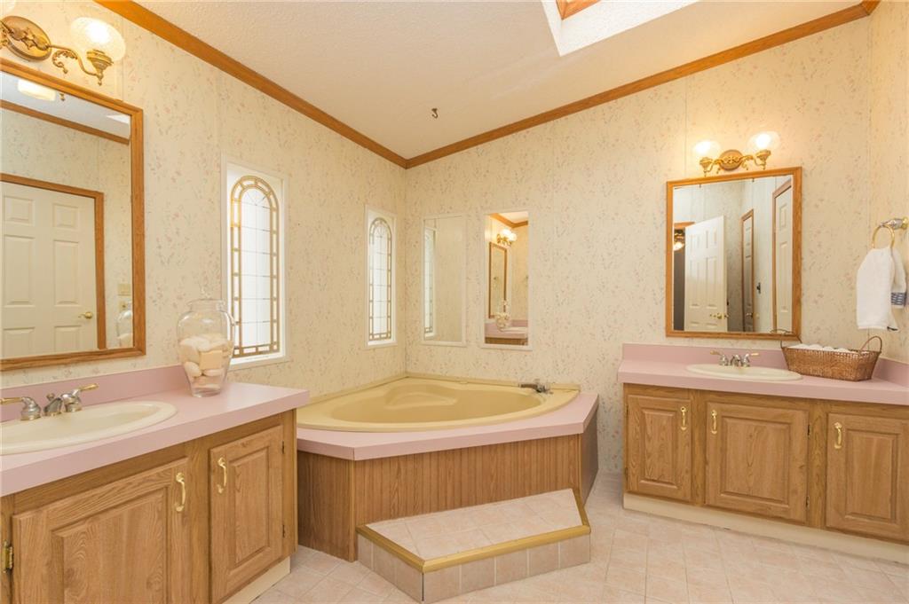 208 Georgetown Road Beaver Falls, PA 15010 - Photo 10 of 25 Gallery Image 10