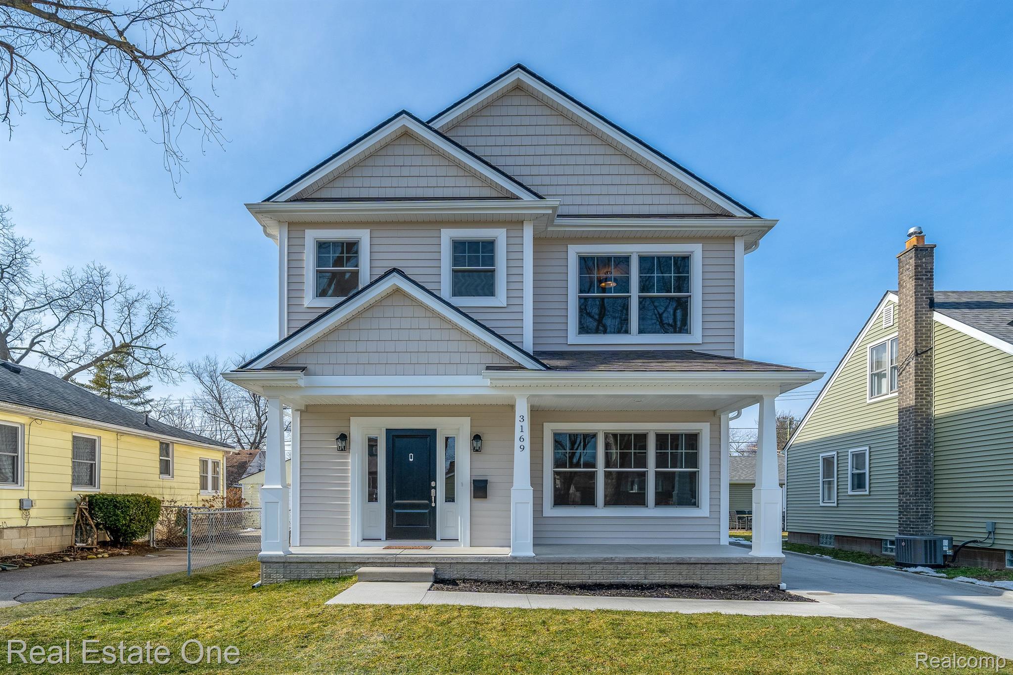 3169 Cumberland Road Berkley, MI 48072 - Photo 1 of 36 Welcome to your new home!