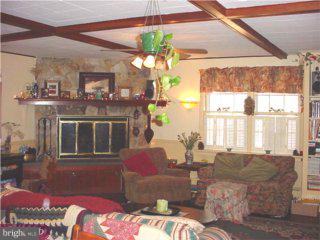 1418 Jericho Road Abington, PA 19001 - Photo 2 of 6 Gallery Image 2