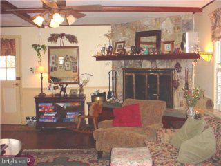 1418 Jericho Road Abington, PA 19001 - Photo 3 of 6 Gallery Image 3