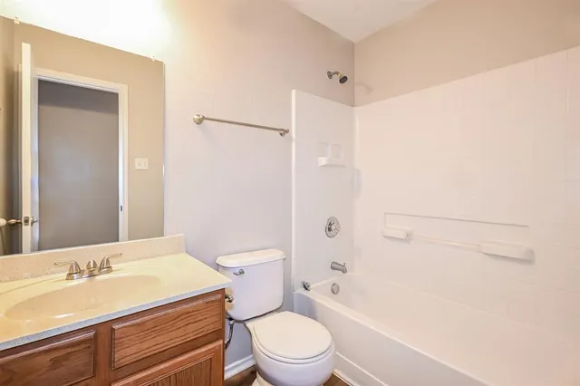 $1,725 | 1152 Warrior Drive, Dallas, TX 75253