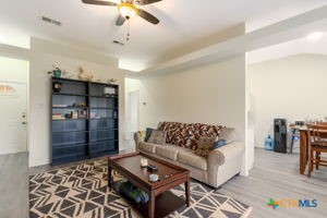 102 Lariat Circle Copperas Cove, TX 76522 - Photo 7 of 14 a living room with furniture and a rug