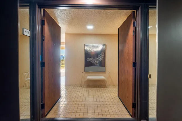 a bathroom with a toilet