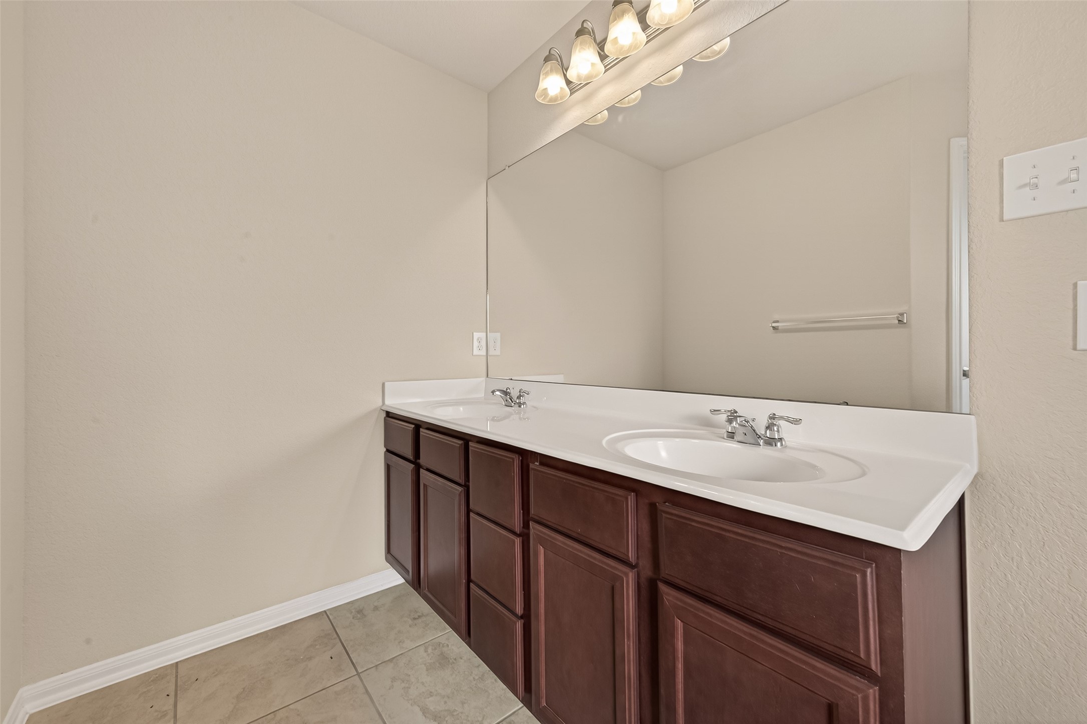 3011 Currier Court Rosenberg, TX 77471 - Photo 28 of 33