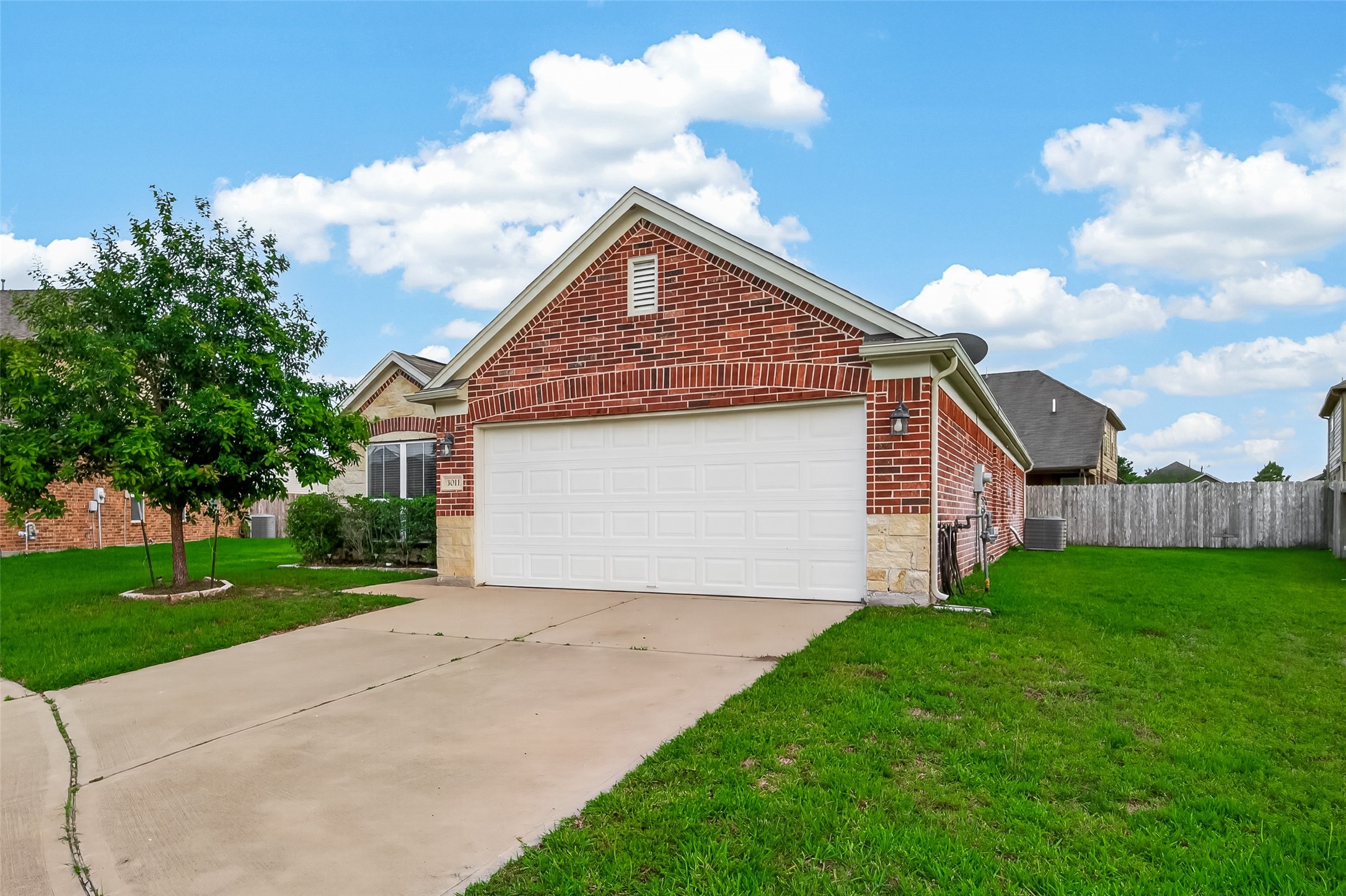 3011 Currier Court Rosenberg, TX 77471 - Photo 3 of 33