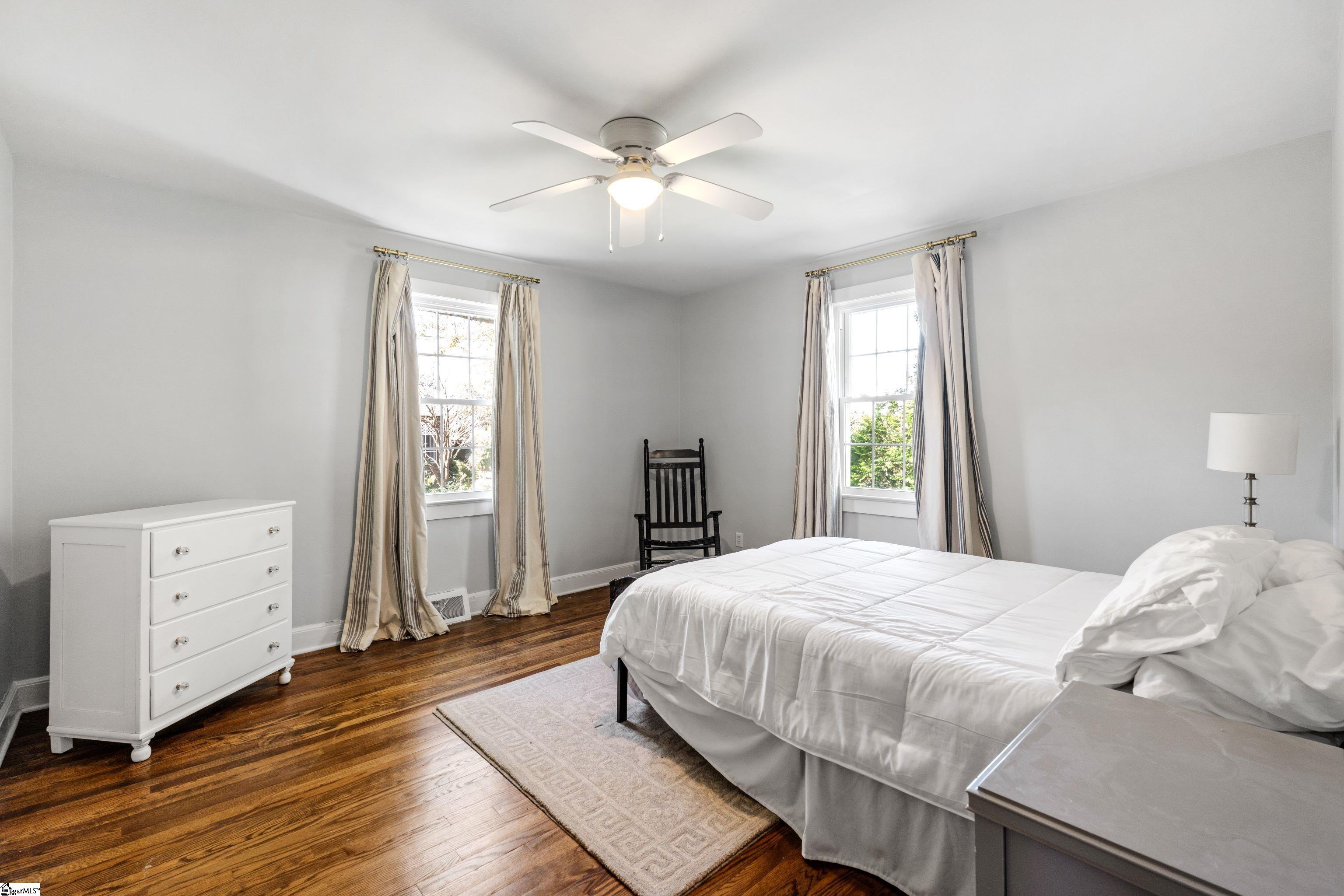 300 West Church Street Greer, SC 29650 - Photo 8 of 33