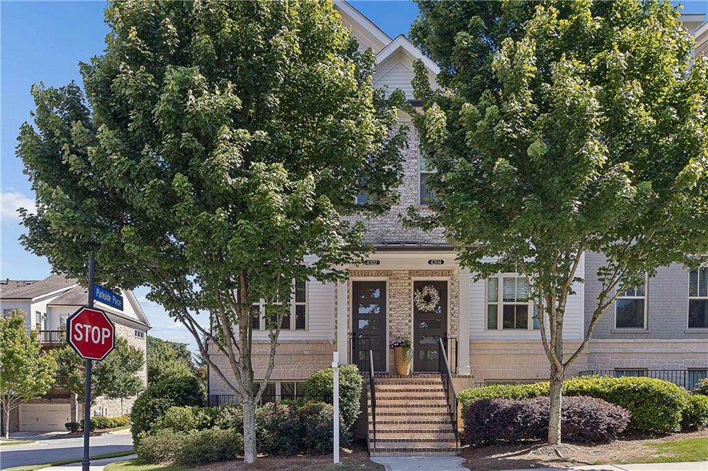 4302 Parkside Place Atlanta, GA 30342 - Photo 2 of 30