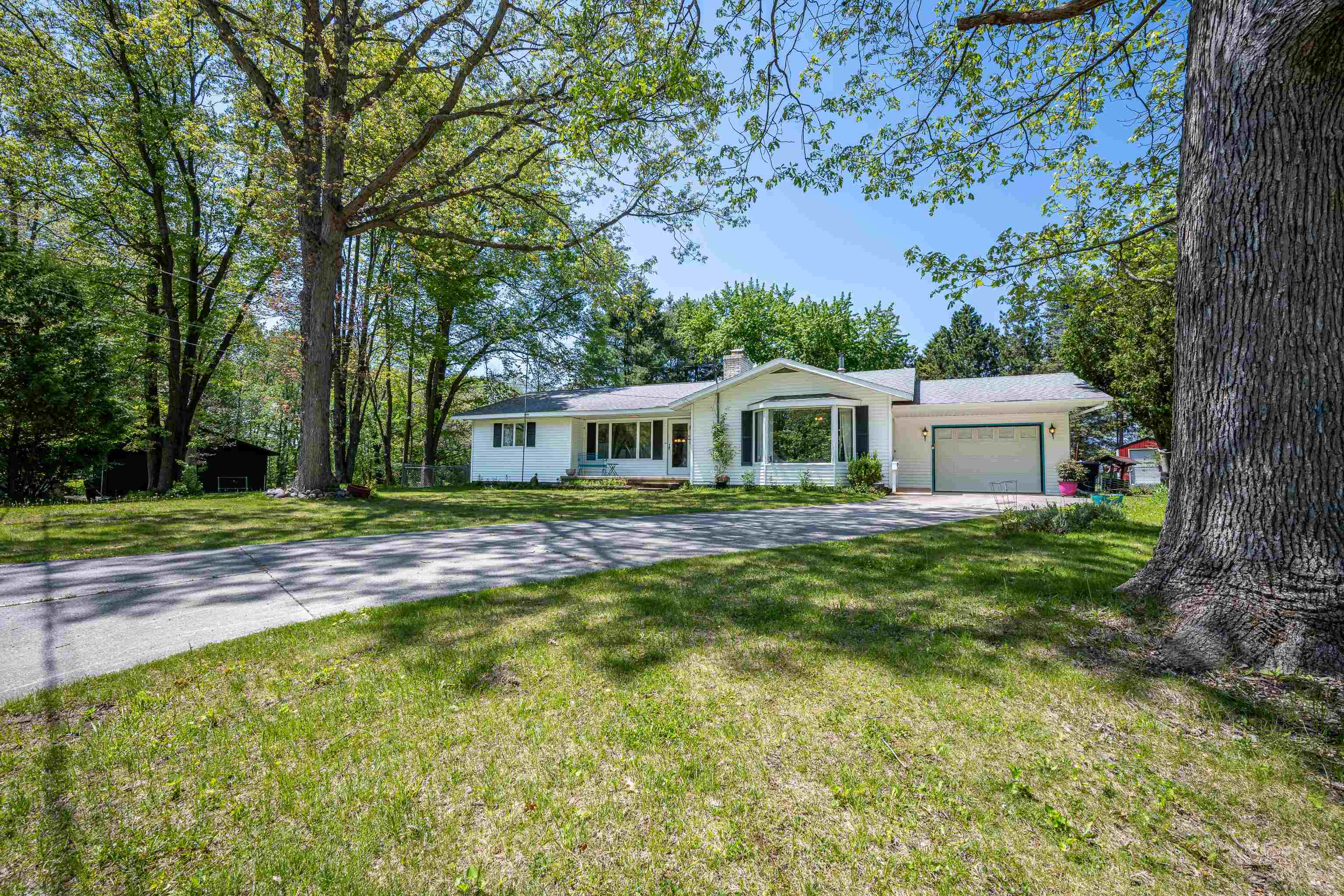 2881 Dean Street Harrison, MI 48625 - Photo 42 of 44